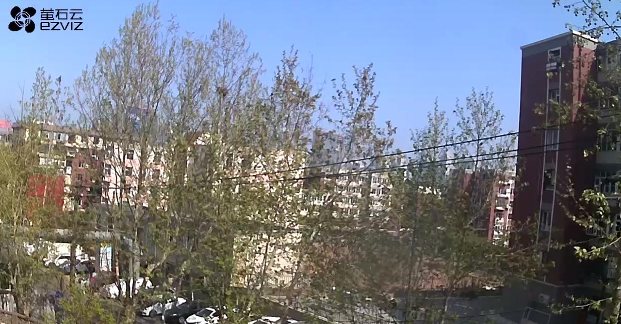 下午14：30市区天气晴，气温20.7度，相对湿度47%，吹偏南风，目前大连地区