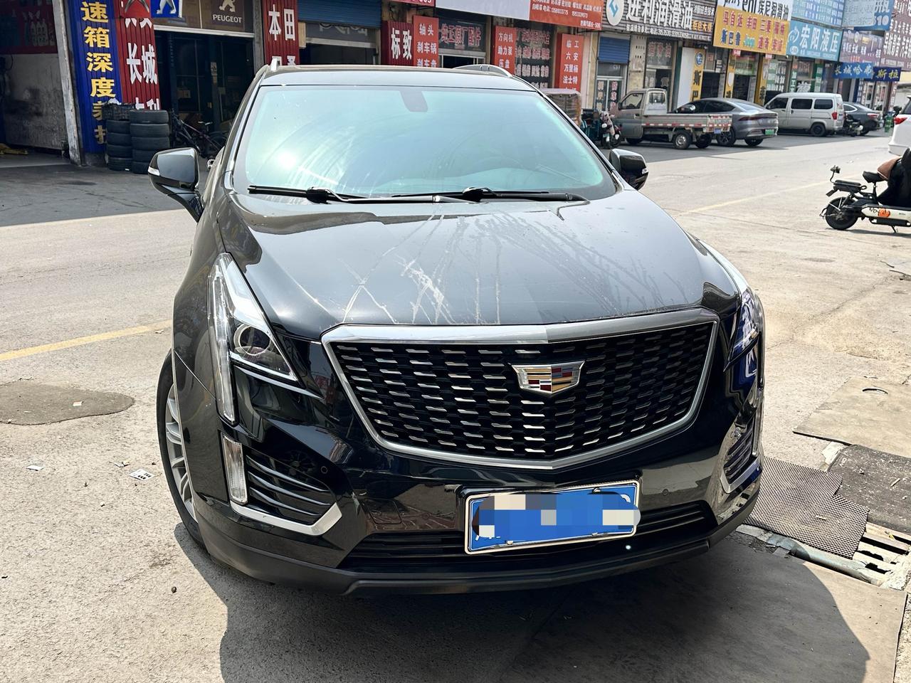 给日照的哥，淘的XT5，18年的，来复检看底盘，真好看[玫瑰]