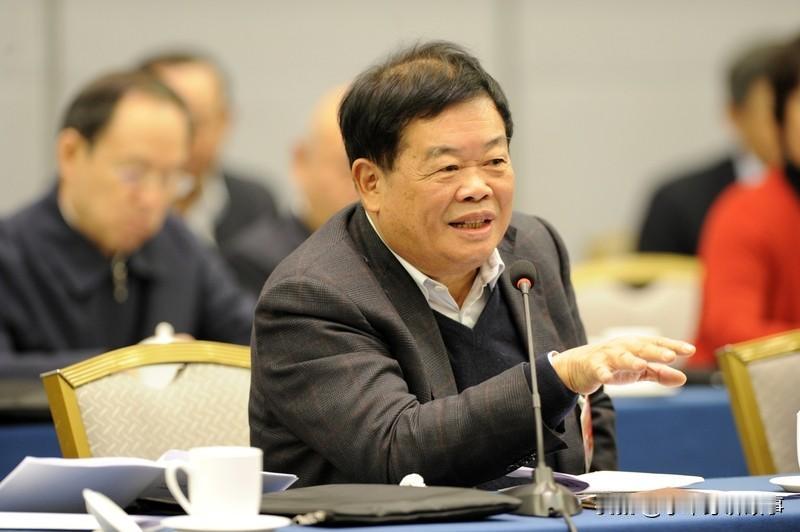震惊！标题：曹德旺专访：捐百亿办学，论“内卷式竞争”与企业家精神福耀科技大学 曹