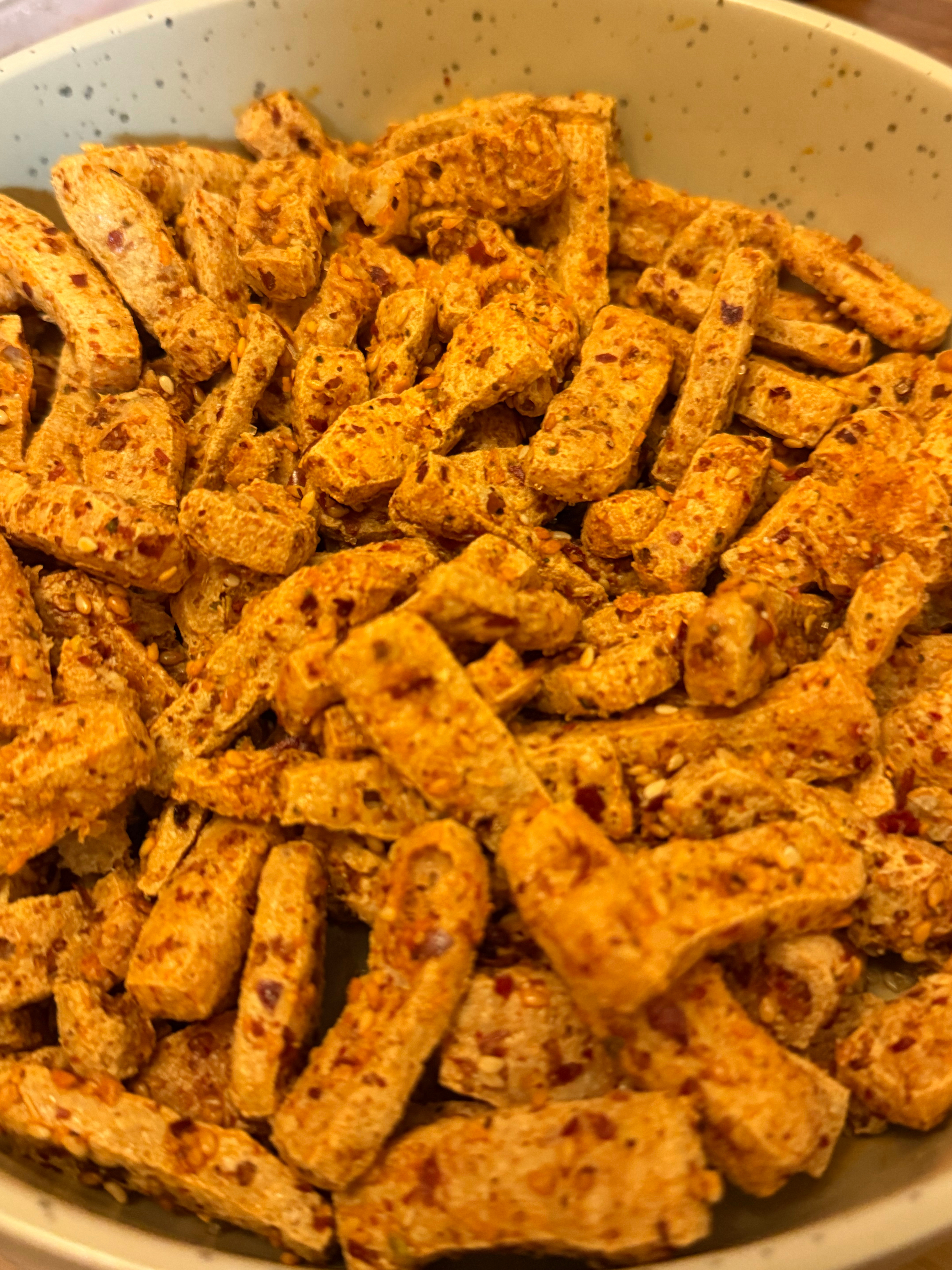 我滴亲娘啊啊啊啊好脆！好好吃！怎么会这么酥脆！好罪恶！！！ 我今年第一次吃零食。