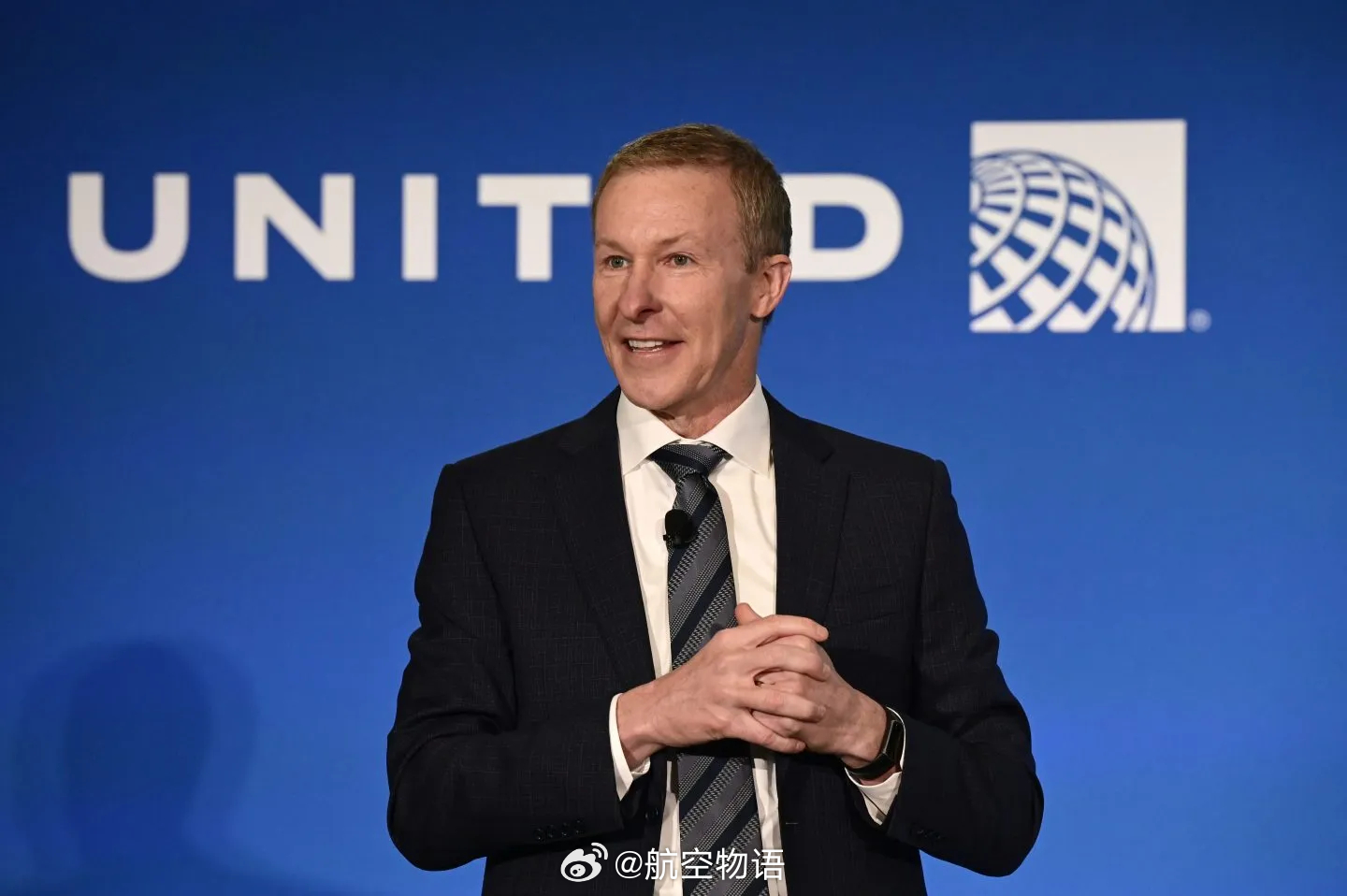 【美联航CEO：高油价或将持续至明年年底】美联航CEO斯科特·柯比在一封发给员工