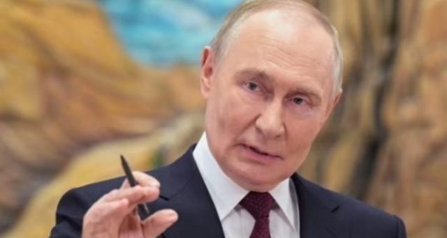 普京给了俄罗斯，三百年来最大的觉醒！中国的35万亿，势不可挡。有专家认为，普京才