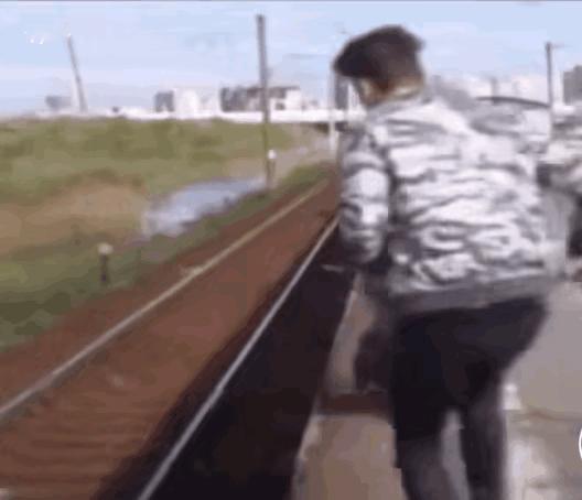 和死神擦肩而过的男人[赞]