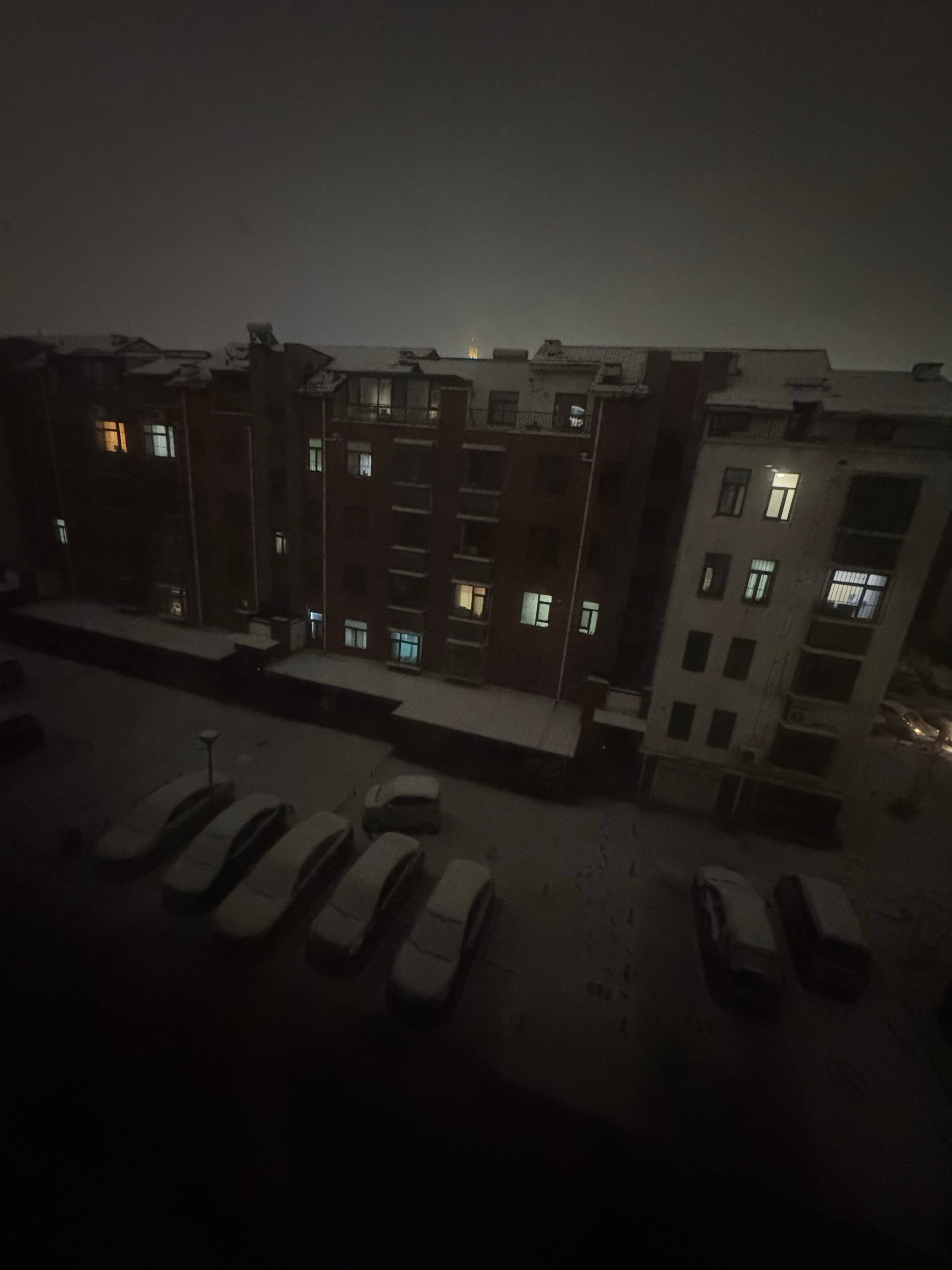 浅看一下吧 窗户也打不开 