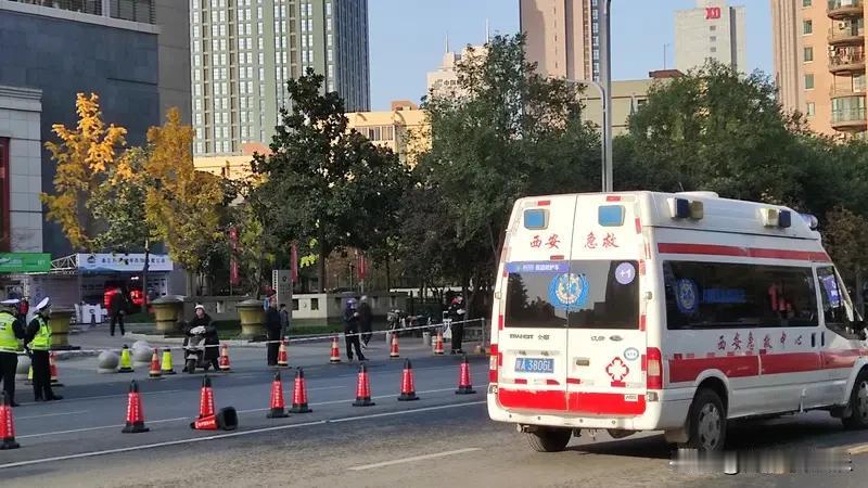 西安商户坠亡背后：千万违约金与一场无解的商业博弈

俗话说，“商场如战场”，可谁