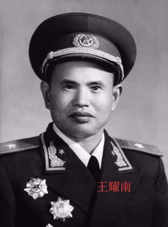 王耀南在勘察黄崖洞路上，随手击毙一头野狼，身边参谋毫不知情，数月后日军方才明白其
