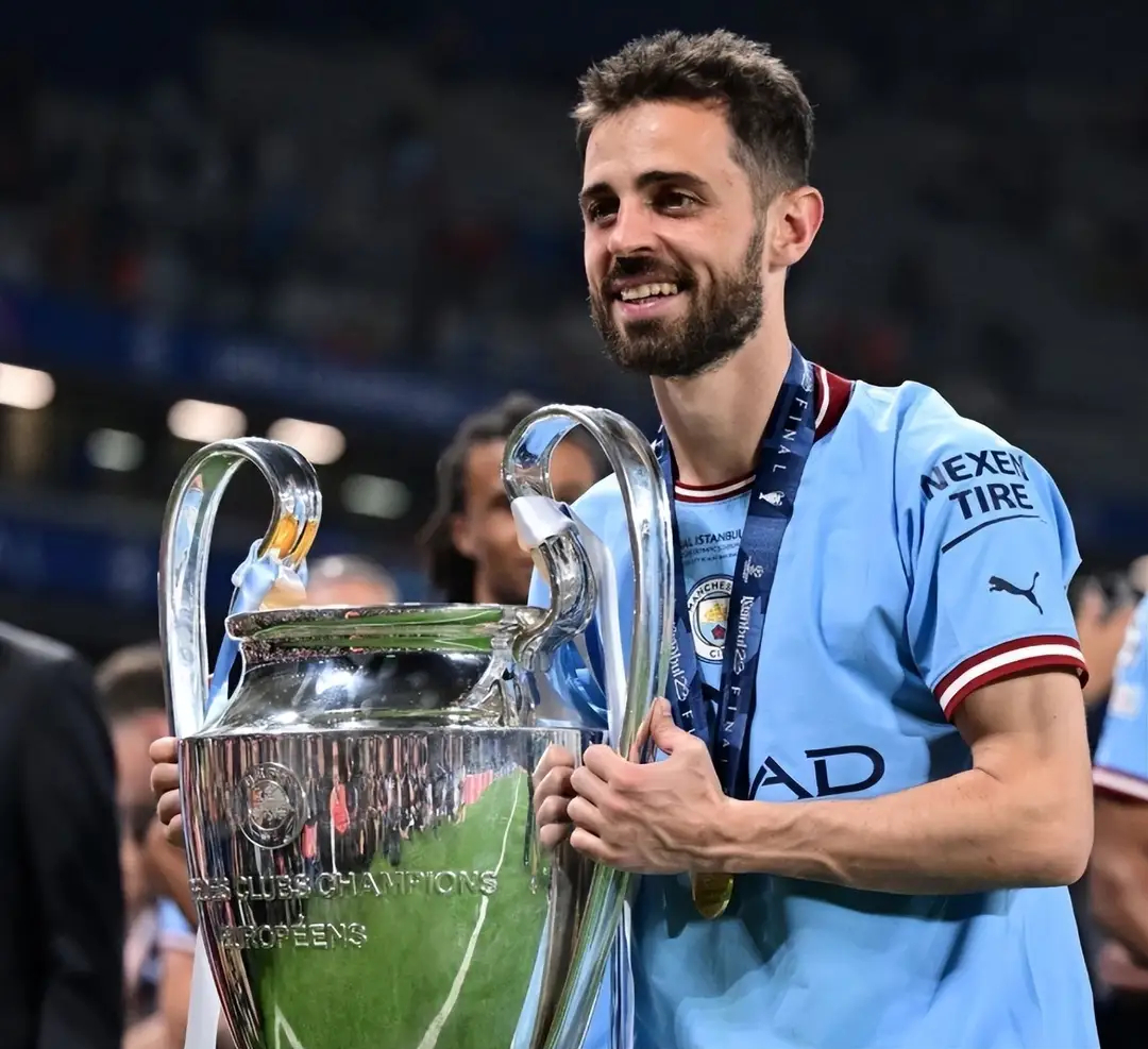 曼城官宣B席今夏离队再见曼城！31岁B席官宣今夏离队：9年76球19冠 巴萨尤文