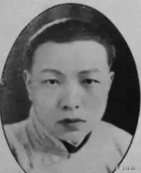 民国神算韦千里：算准蒋介石，算尽天下，唯独算不准自己 ！


1936年深冬，南