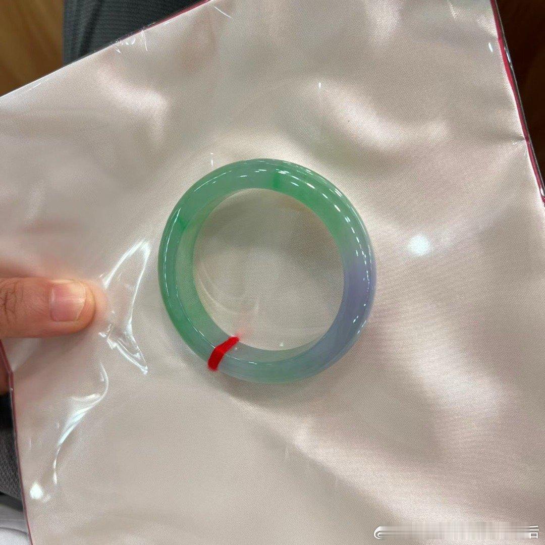 以前上中学的时候，老师们都说要重视奋斗的过程，努力了就不会后悔，傻傻的听了，发现