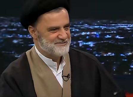 伊朗议会成员马哈茂德·纳巴维安表示：

特朗普要求我们允许他对几个目标进行象征性