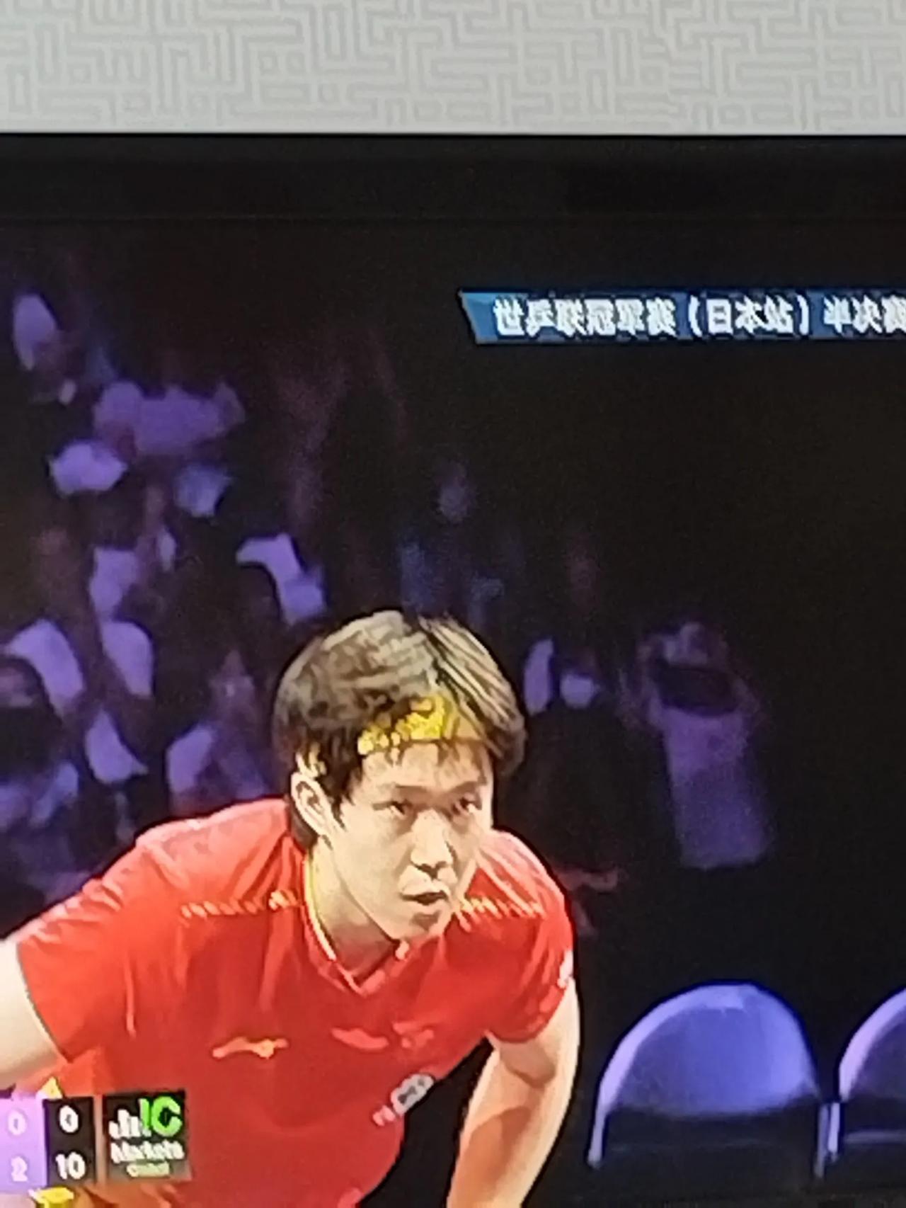 王楚钦4:0横扫瑞典名将莫雷加德。没想到这场比赛莫雷加的表现如此之差，面对王楚钦
