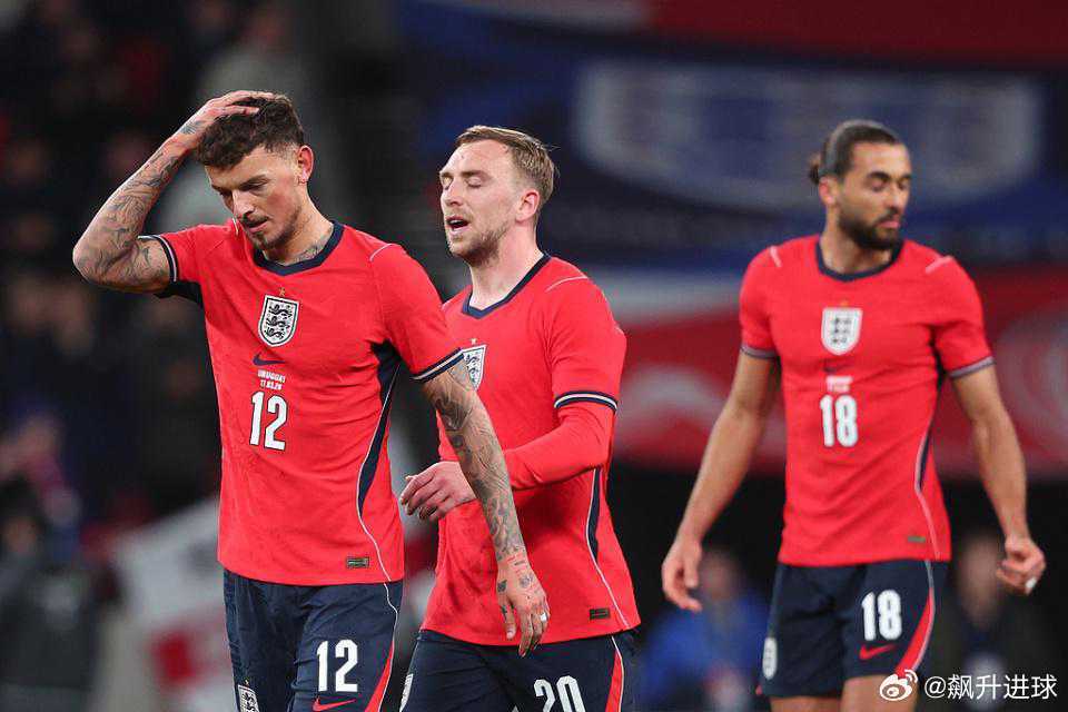 退队4年后回归 阿森纳名将遭8万英格兰球迷狂嘘 心态爆炸压哨送点在北京时间3月2