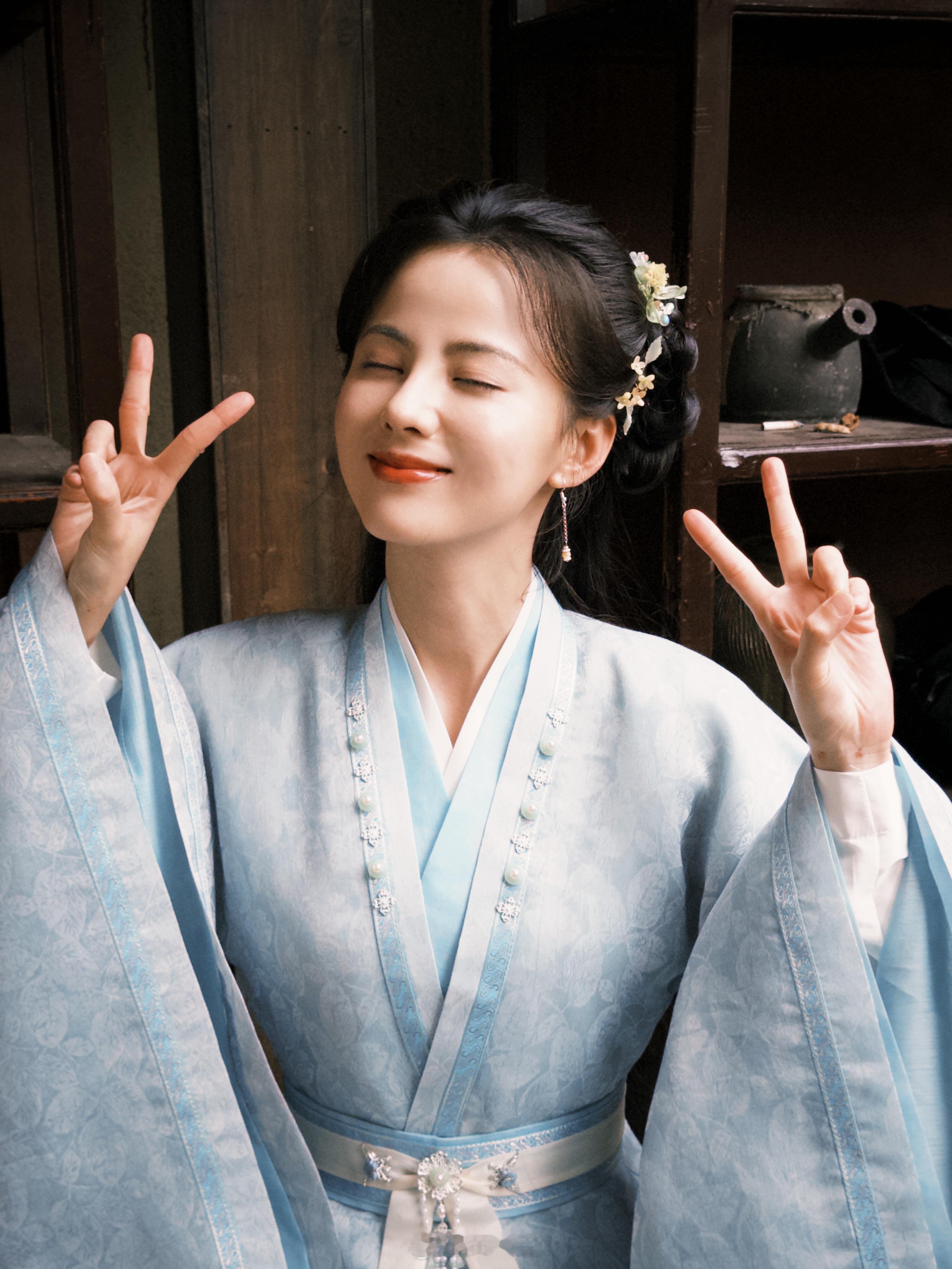 好可爱哦小黄*^o^* 