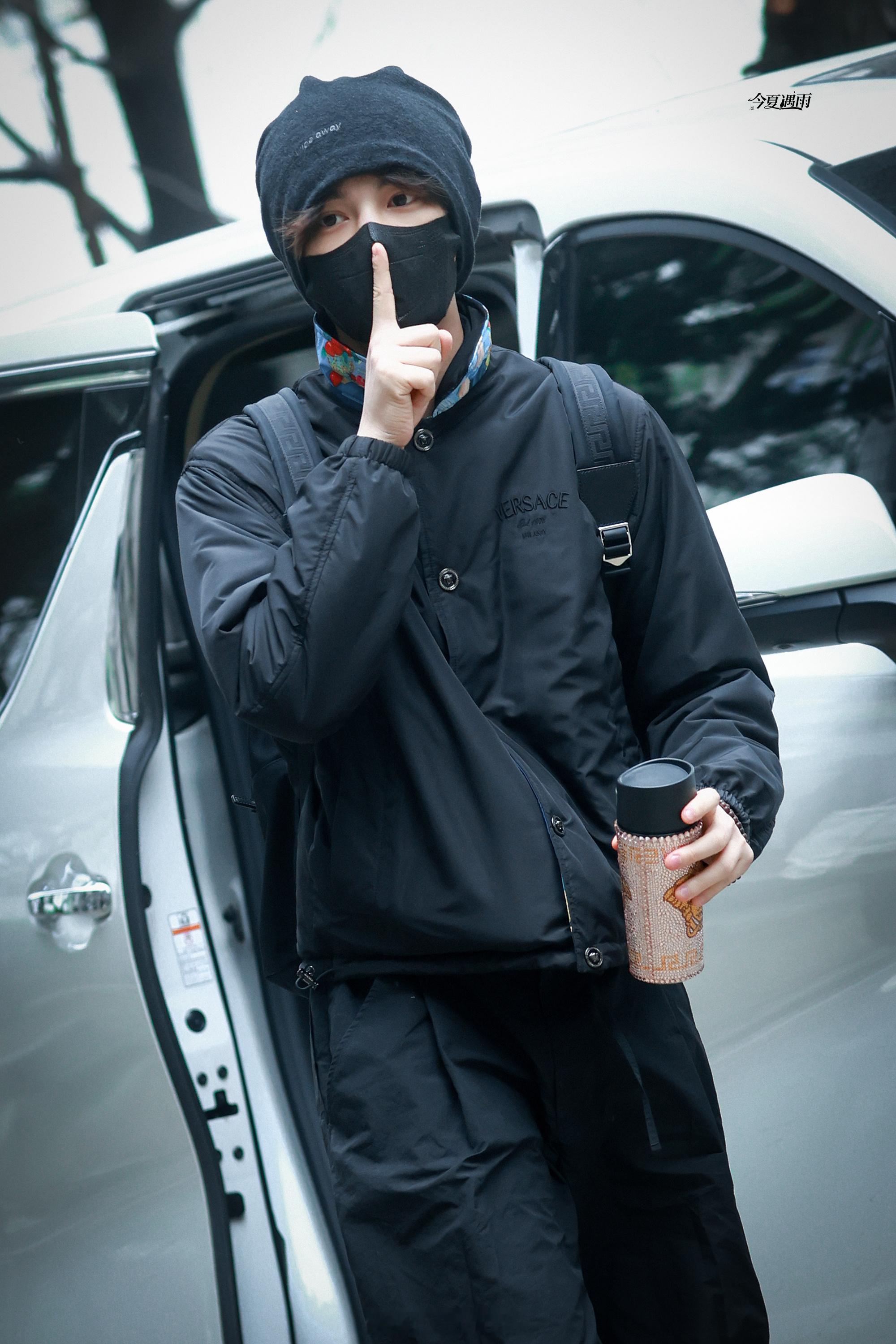 丁禹兮司宫令上班饭撒路透来了！这也太帅了吧！丁禹兮宋祖儿互晒合照