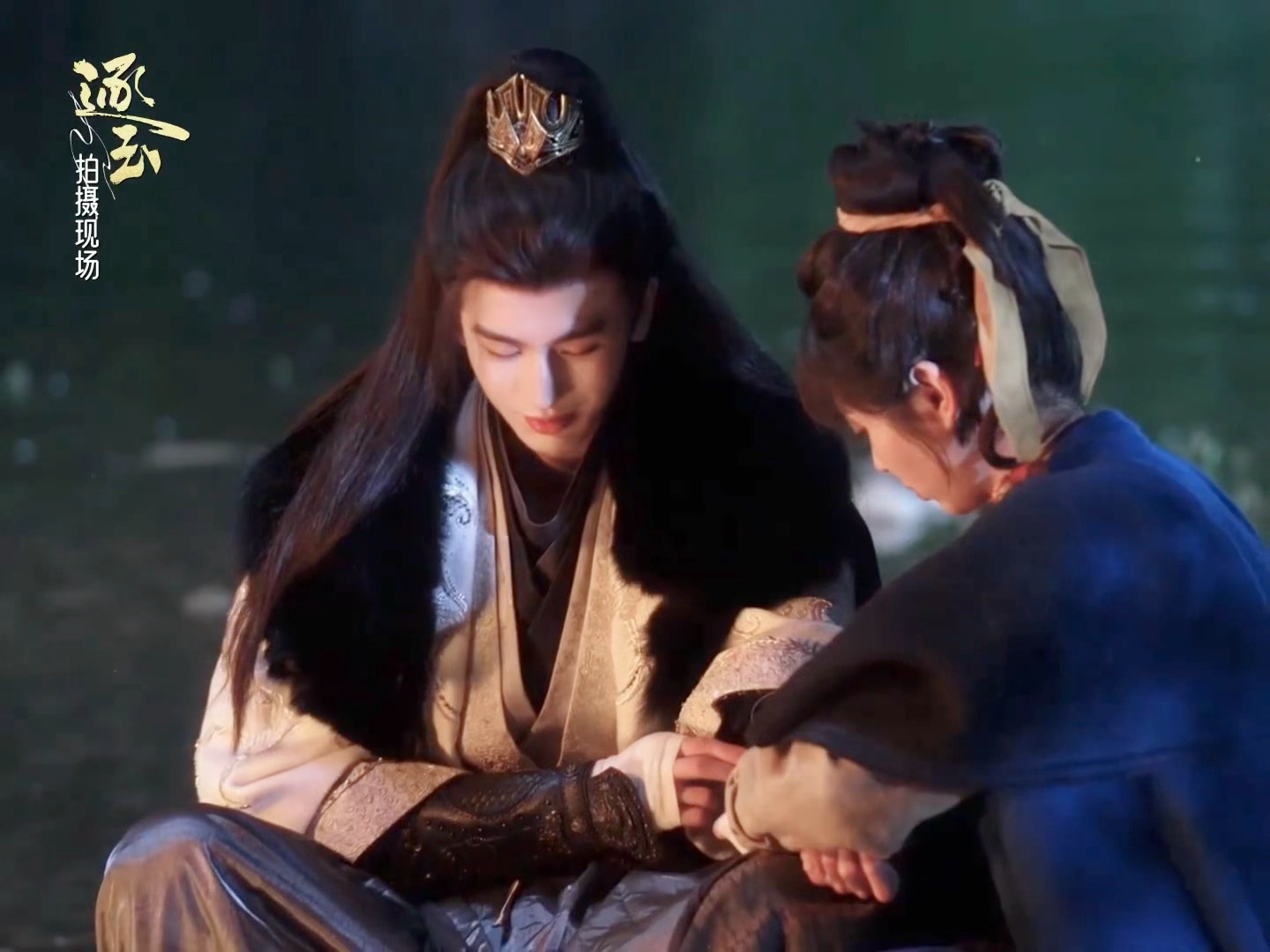 不知道啊 我说谢征这个镜头太萌了🥺 