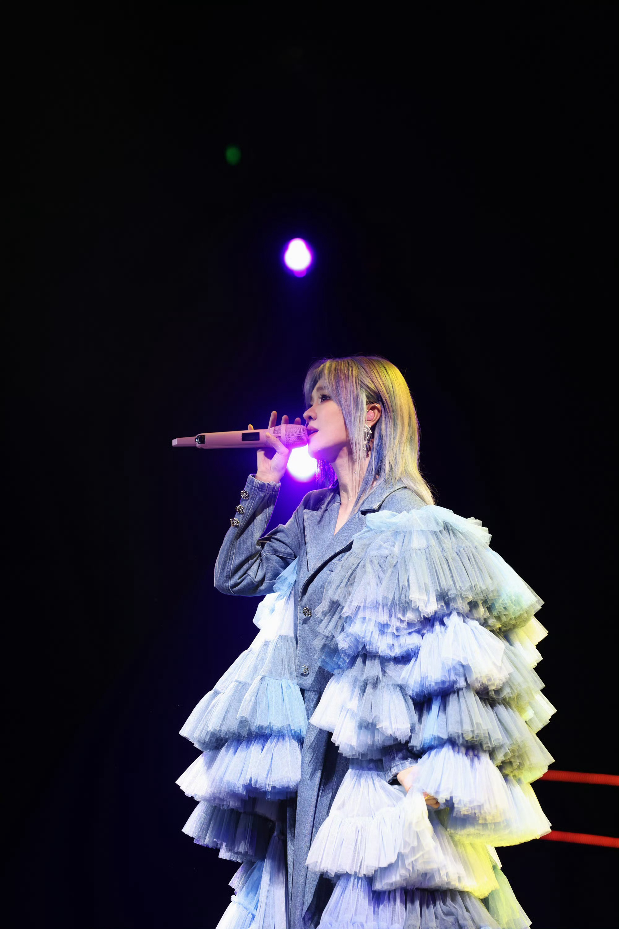 #郁可唯演唱会梦回浪姐# 当我看到这次郁可唯演唱会上面有小碗宽面的其他成员的时候