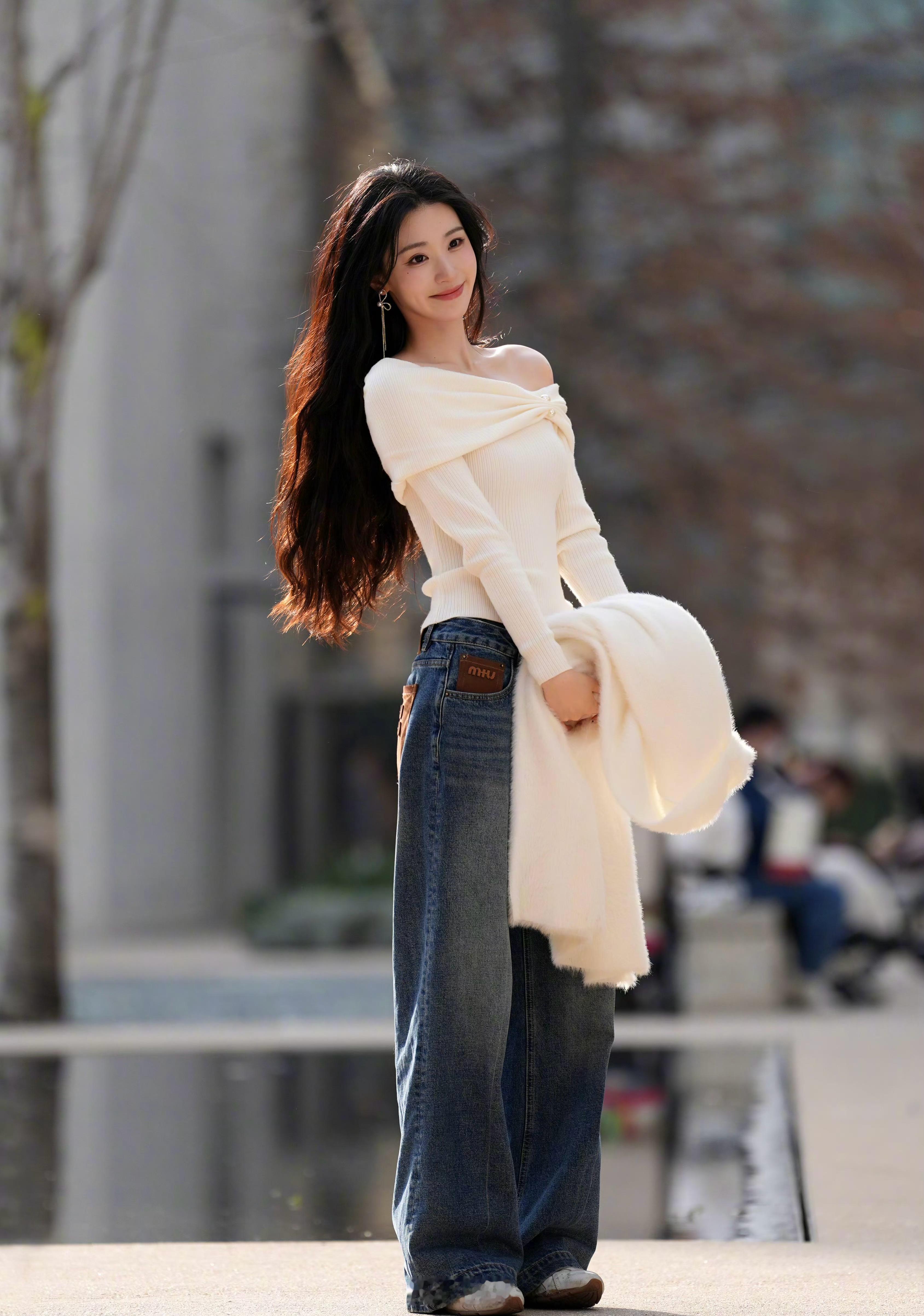 春光灿烂，阳光明媚，大地回春！ 