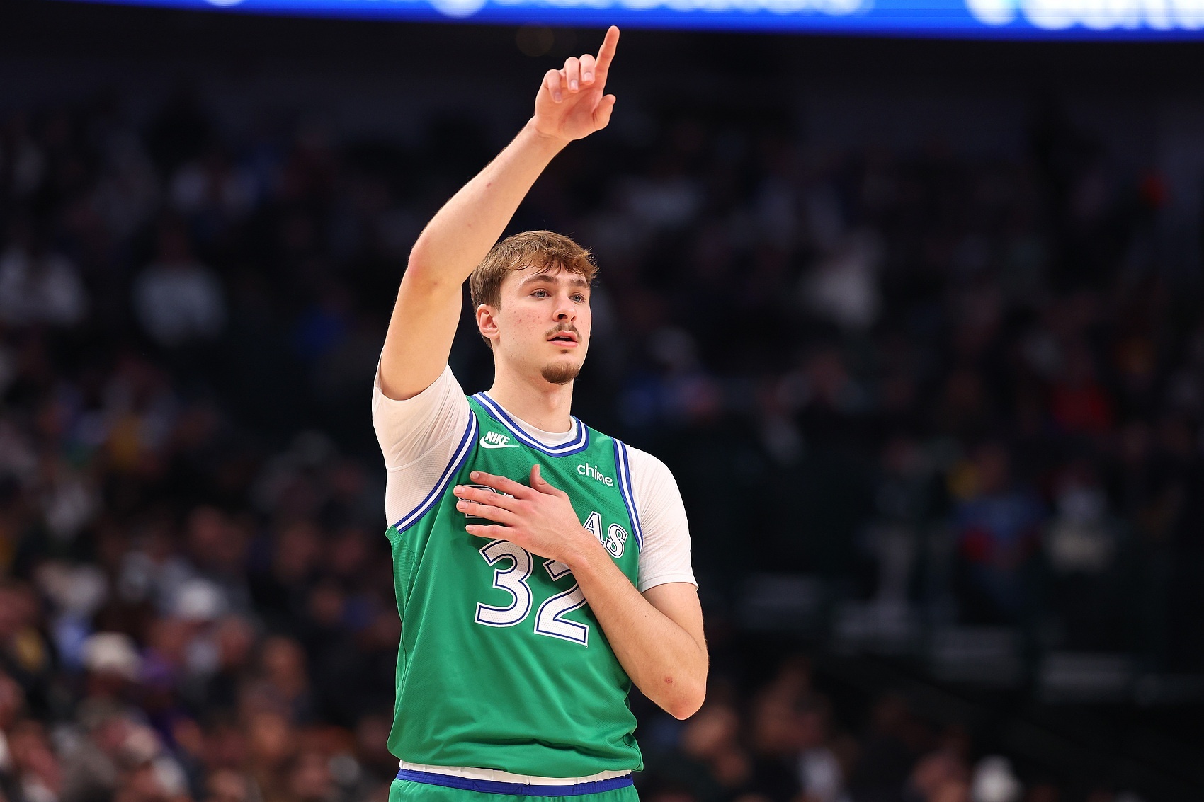 使劲抡，加速成长！据统计，弗拉格近3场比赛场均39.7分10.3篮板4.7助攻1