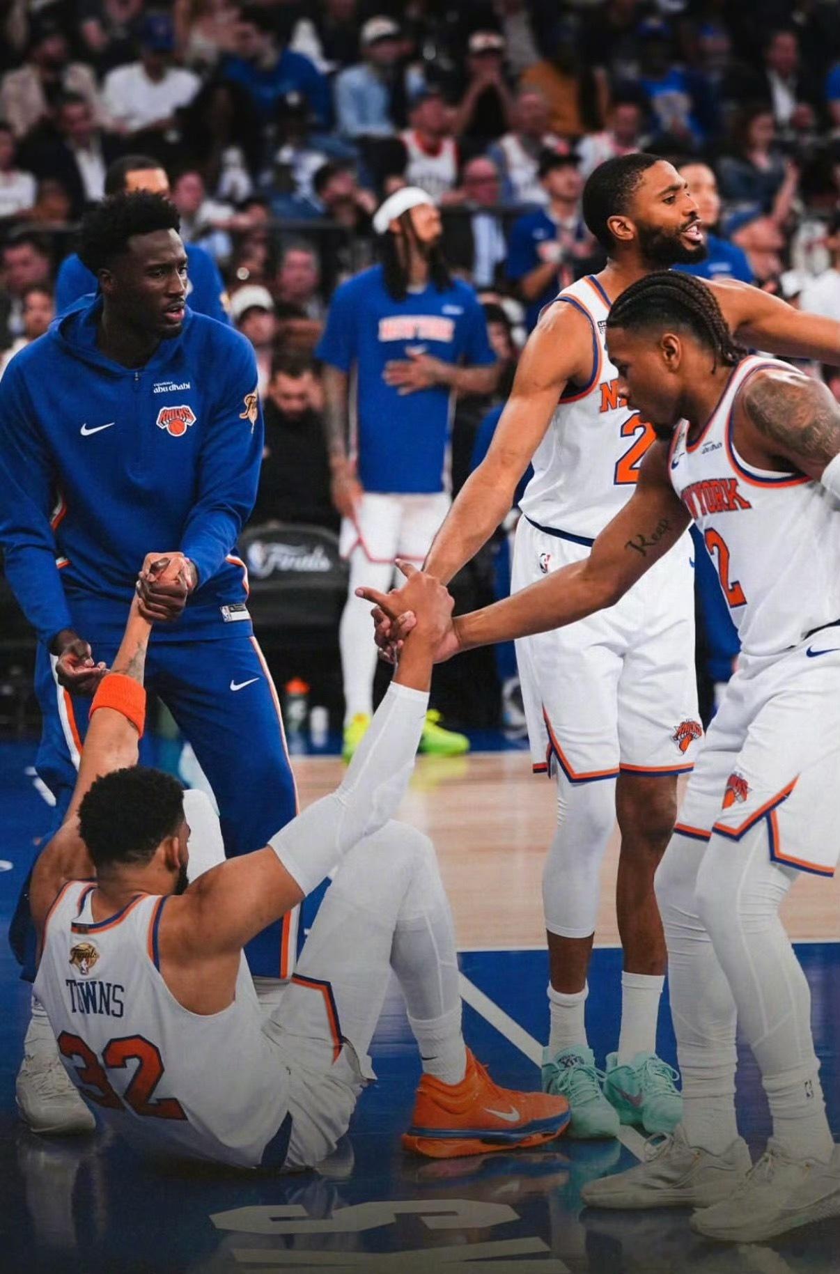 明天NBA总决赛安排作业了。尼克斯继续主场出战马刺，明天是尼克斯拿下赛点。还是马