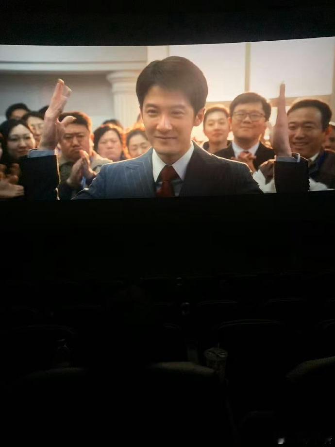 我们已经错过檀健次很久了 终于懂为什么说错过檀健次可惜！他面对喜欢的人会羞涩，演