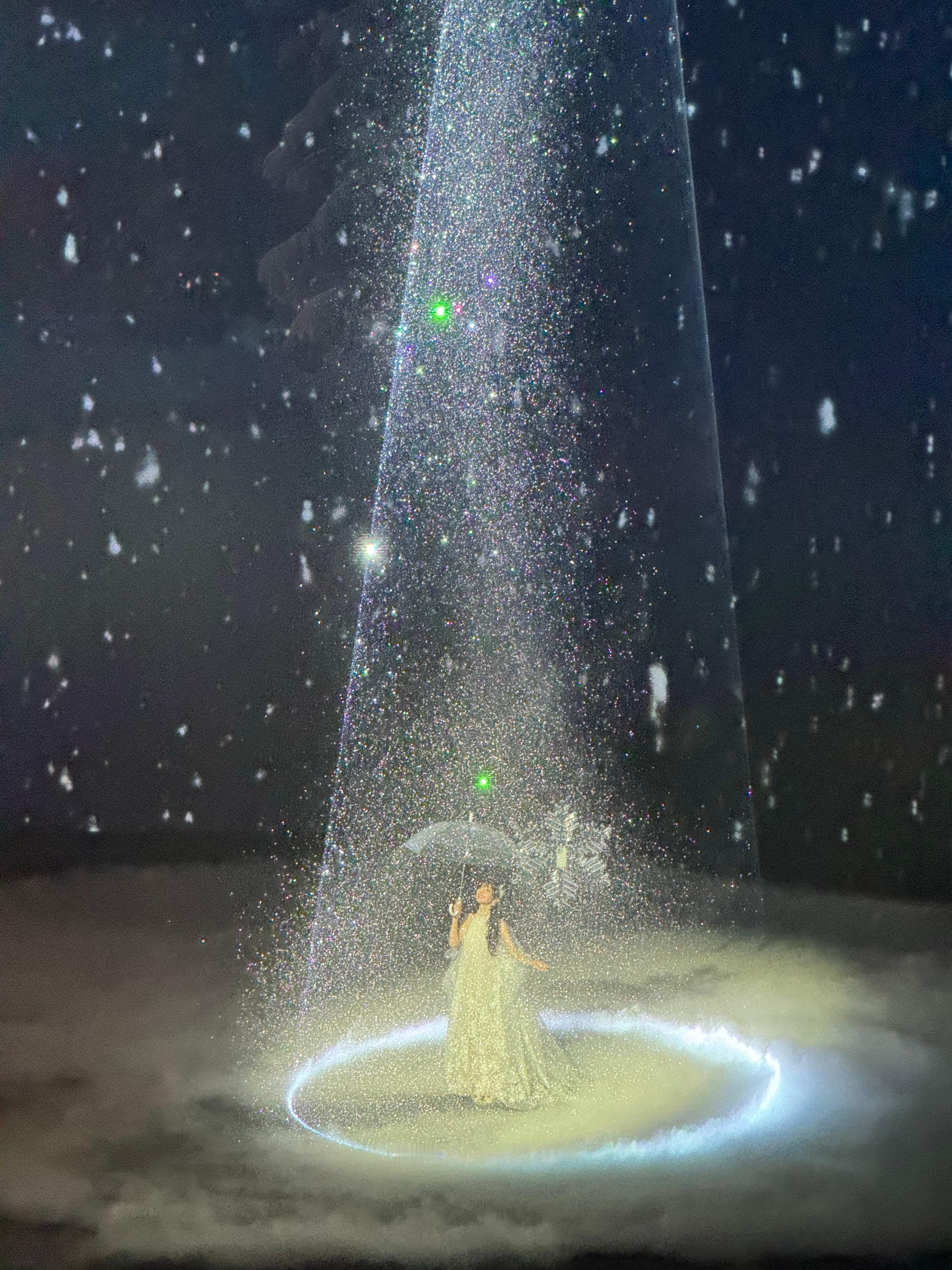 田曦薇出场太美了吧！！ 