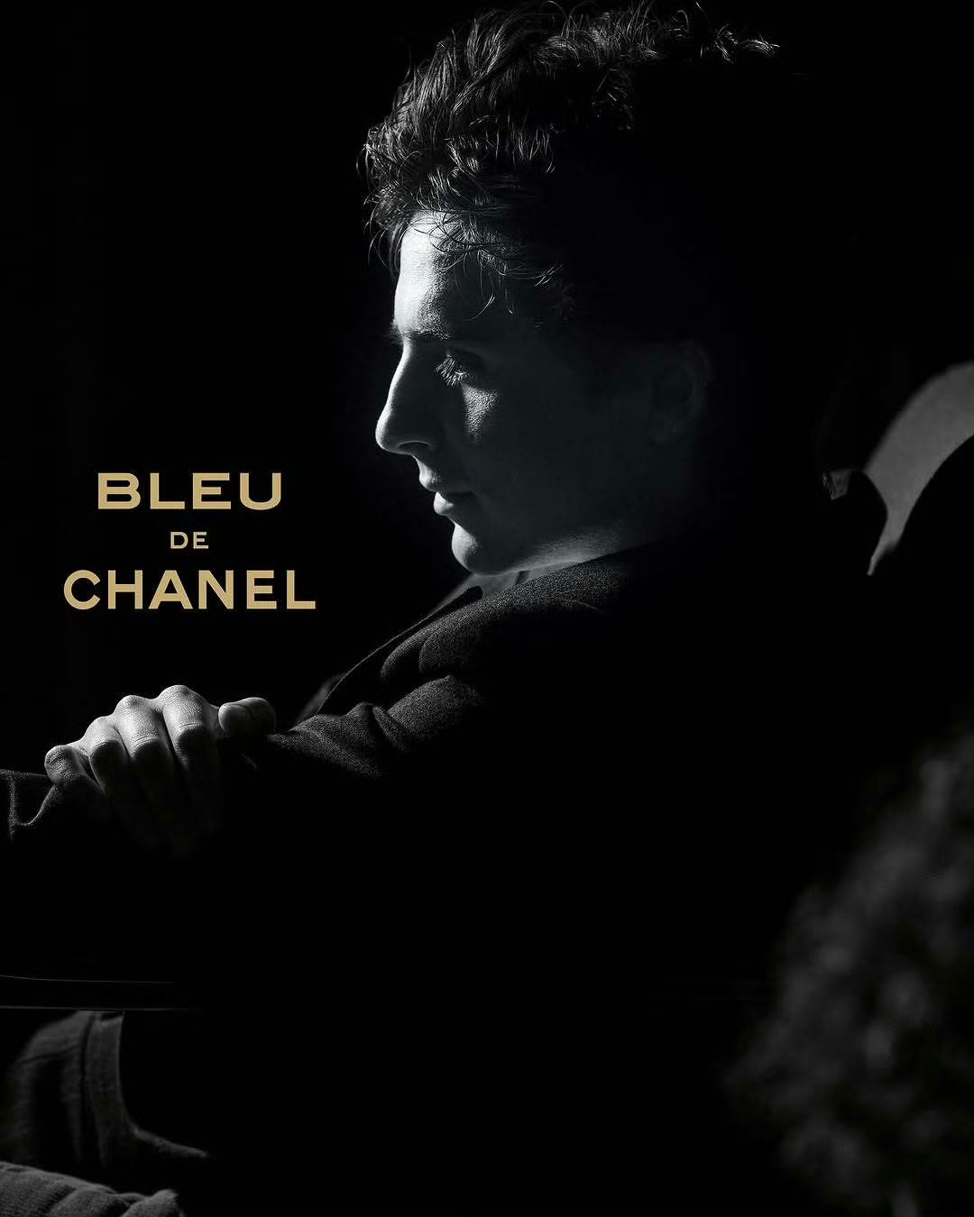 甜茶Timothée Chalamet 代言的香奈儿全新蔚蓝珍藏香精广告大片 ​