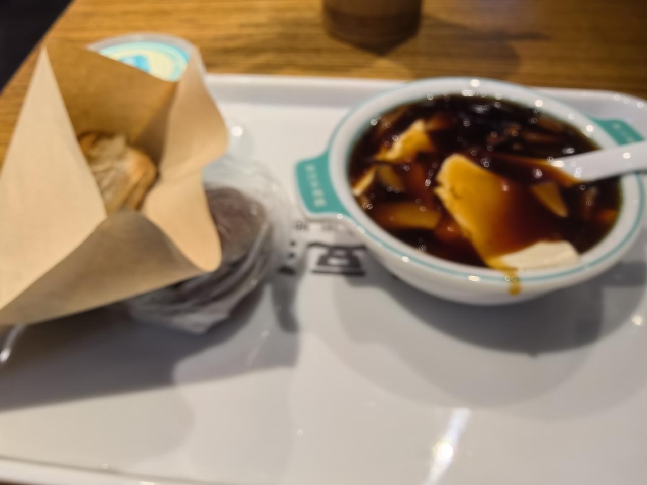 不要把花钱当做一种痛苦，因为花钱是因为别人给你提供了服务，给你带来了便利和快乐，