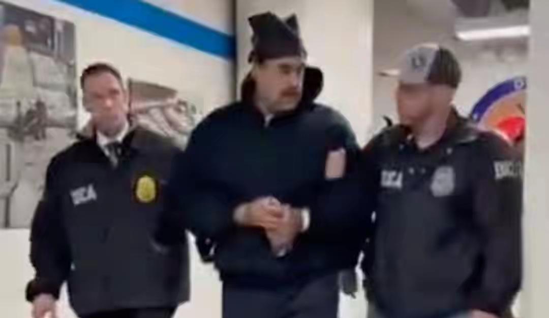 突袭过后，美国坐等两通电话：一通来自莫斯科，一通来自德黑兰