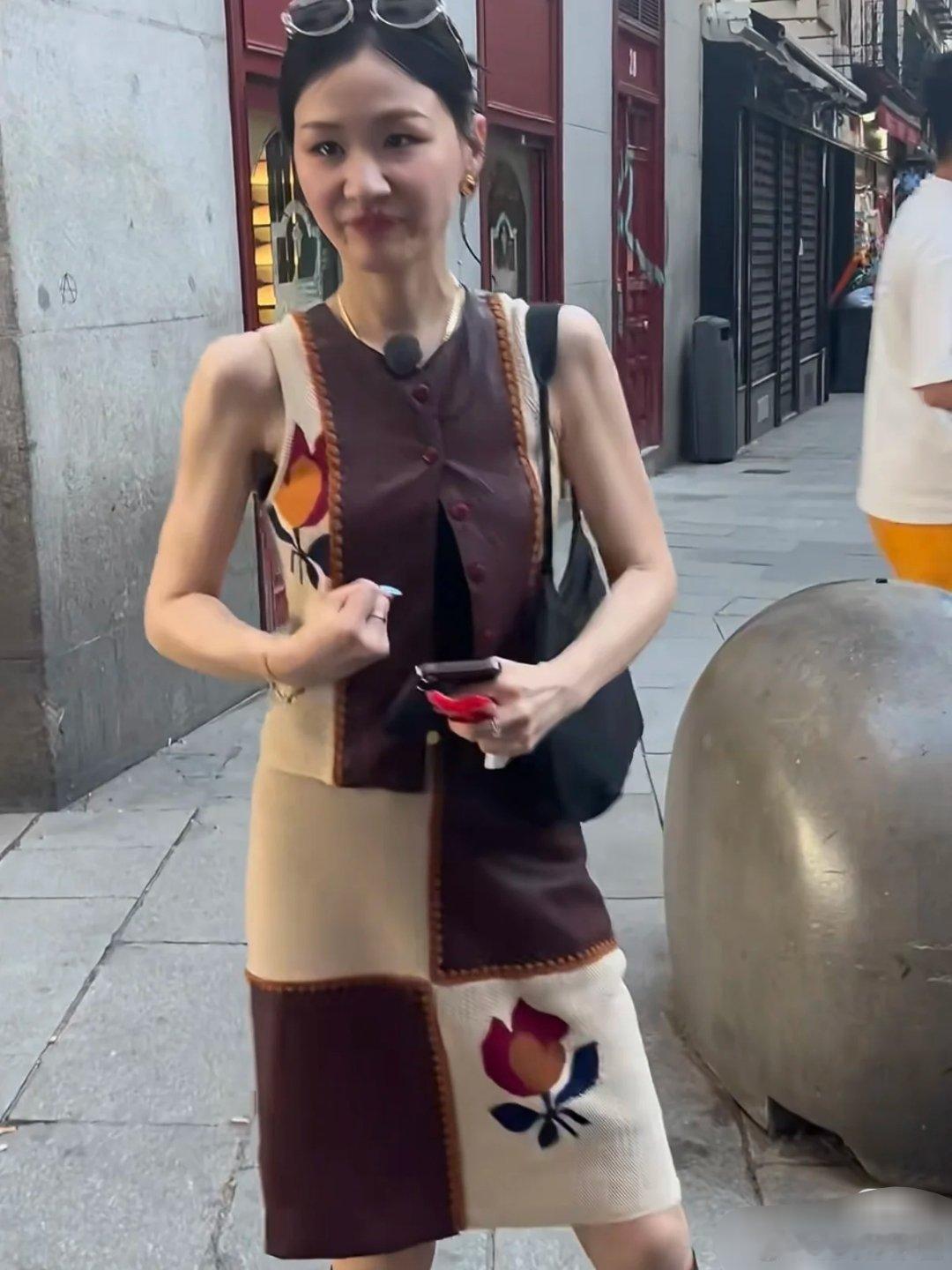 提问：金婧是如何在产后半年做到如此瘦且有肌肉的[哆啦A梦害怕] ​​​