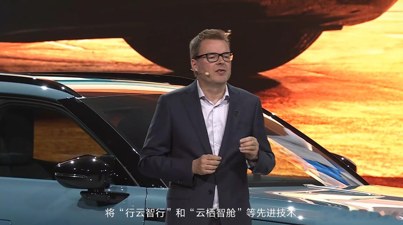 智美大五座SUV 与众08 ✖ 高定女王郭培的视觉盛宴开始喽！金标大众ID. 与