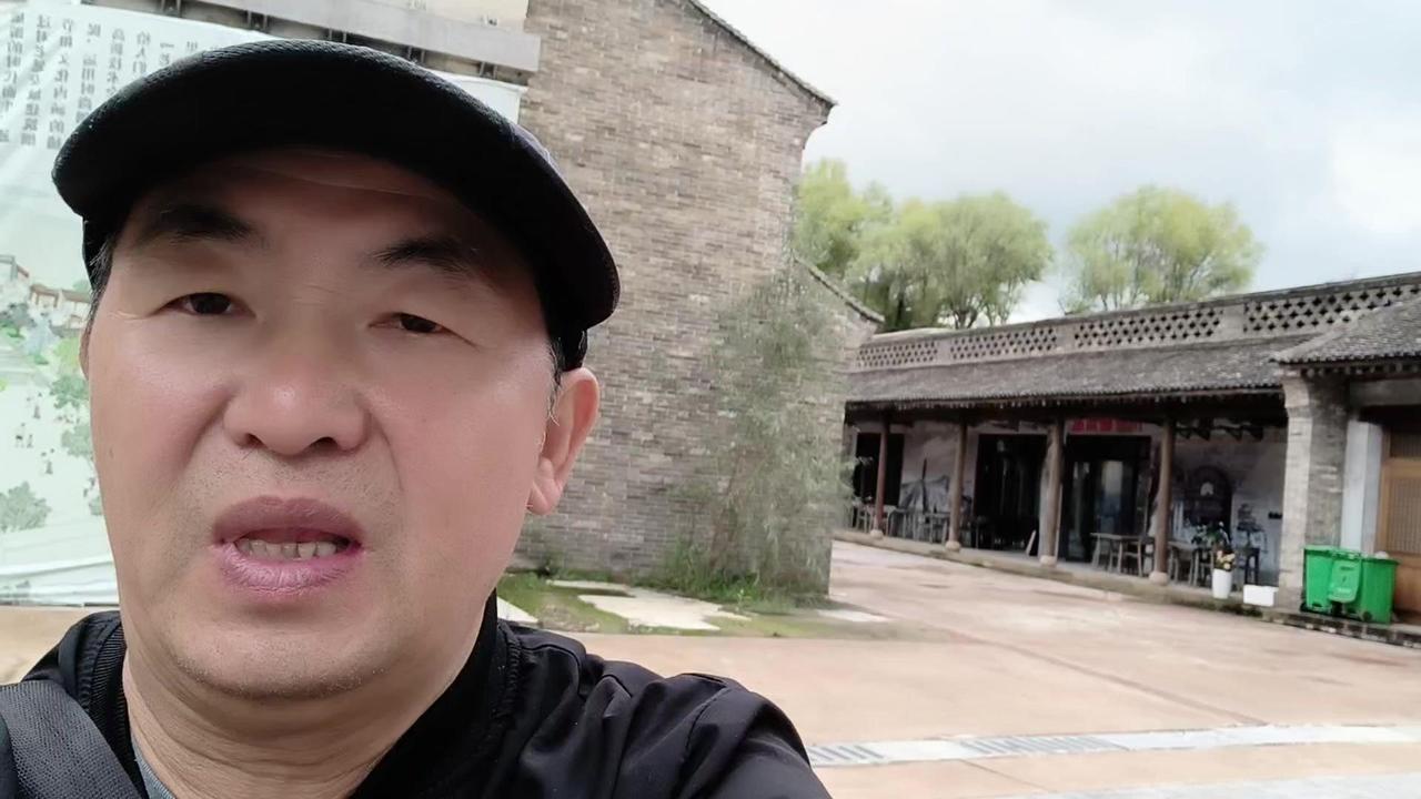 🌿在延安发现了一条穿越回1938年的时光长廊！整条街都是复古民国风，青石板路、