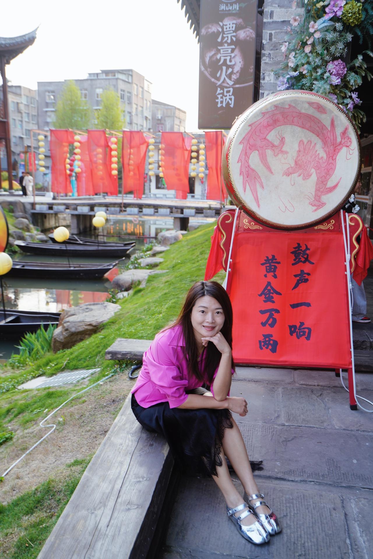 去梧田老街寻找快乐的密码，这是温州规模庞大的老街建筑群，古代温州最发达的运河温瑞