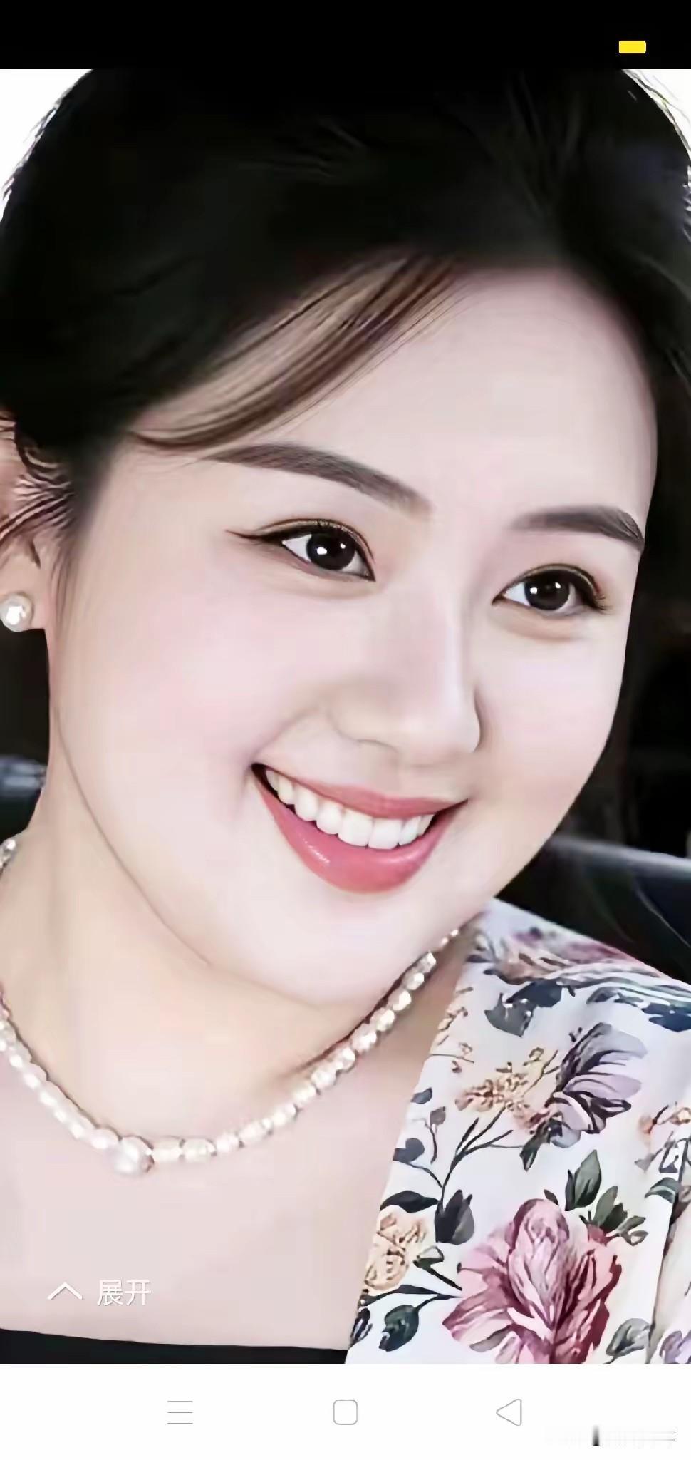 自信的女人，就像《流金岁月》里的朱锁锁和蒋南孙，各有各的精彩，不被比较束缚。现实