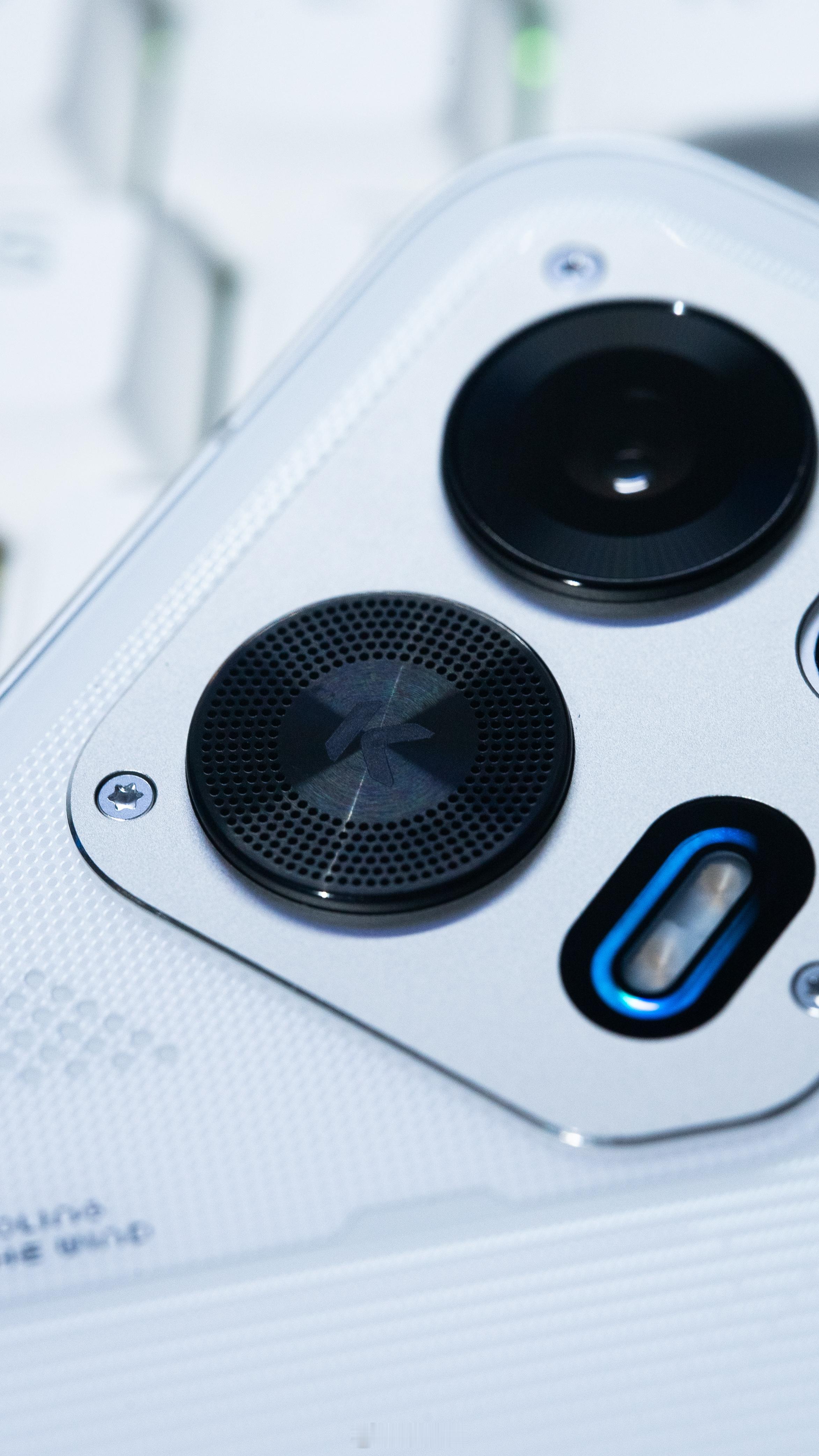 【OPPO K15 Pro赛博光翼】新品驾到     这款产品的设计太拉风了，充