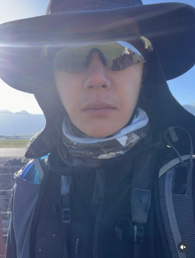 我不知道你们是不是 我看到的第一时间 是痛哭[泪]各种情感交织最后论点是 王一博