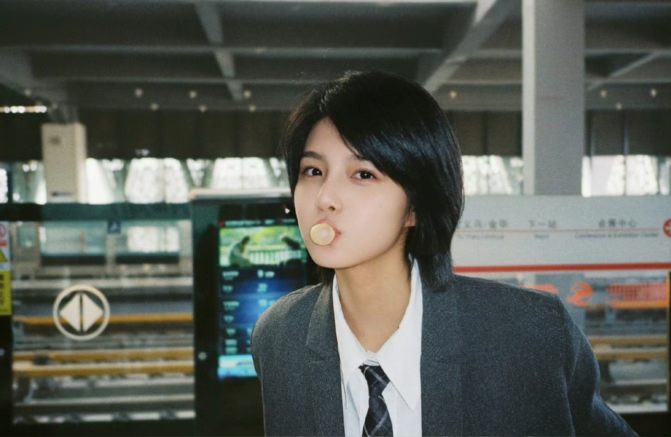 艾米宝宝也太萌了吧，好美呀一整个心动住！同班白月光既视感拉满💓 