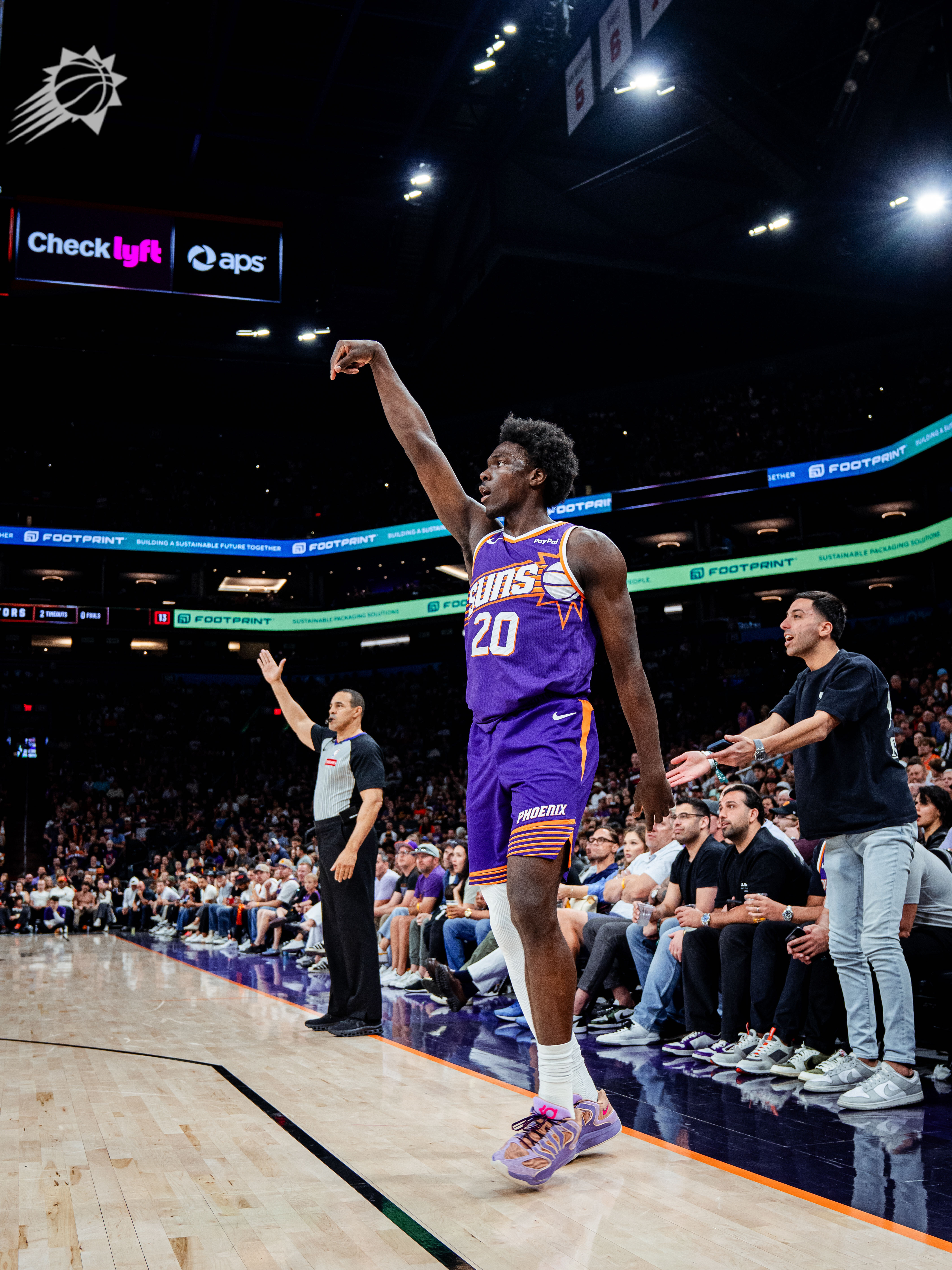 FLM 钉板大帽，随后底角三分也有  🔨菲尼克斯太阳 ｜旭日东升 ｜猛龙vs太