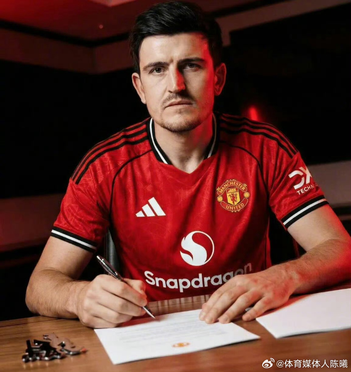 如果你正深陷困境，就看看他经历过什么后再次站起来，担起重任。杰出的马奎，留下来了