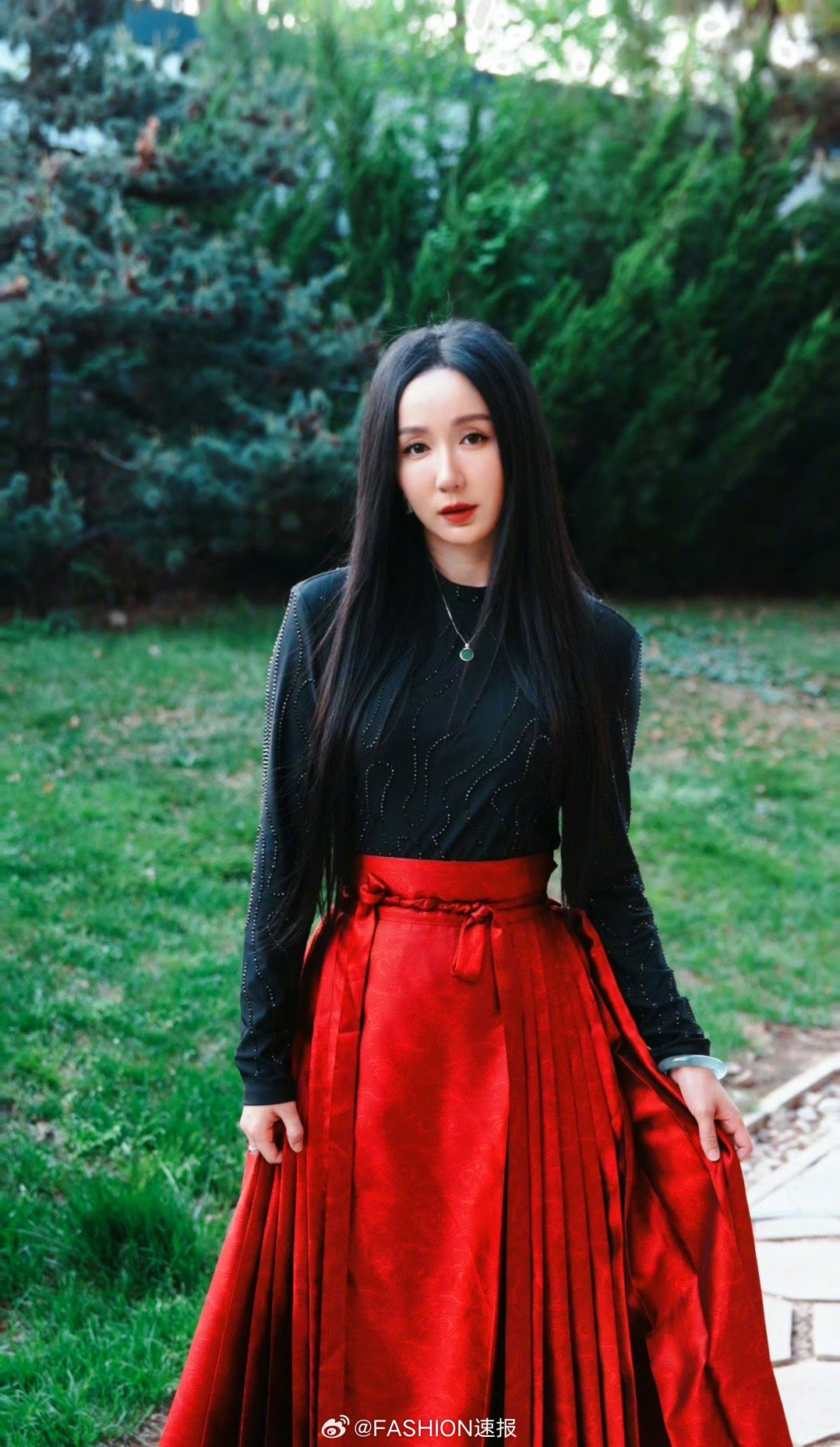 娄艺潇马面裙马面裙。适合中国宝宝的中国体质！太美啦 