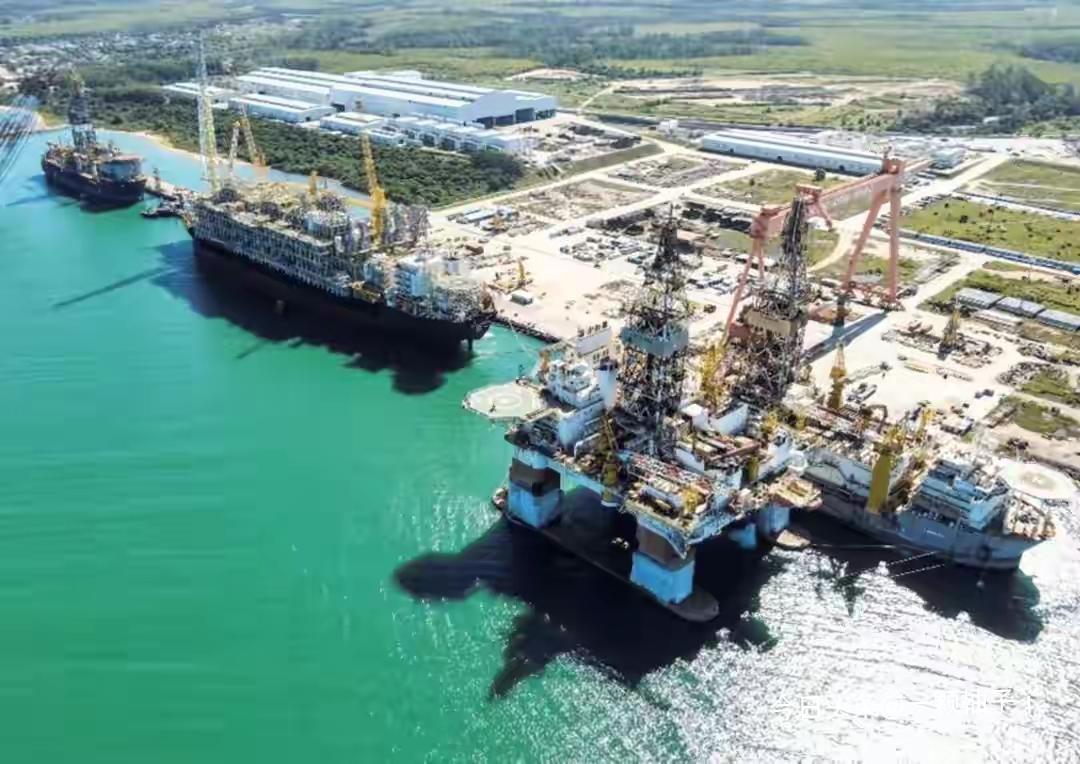 新加坡海工巨头海庭（Seatrium）堪称2025年“海工界过山车选手”——20