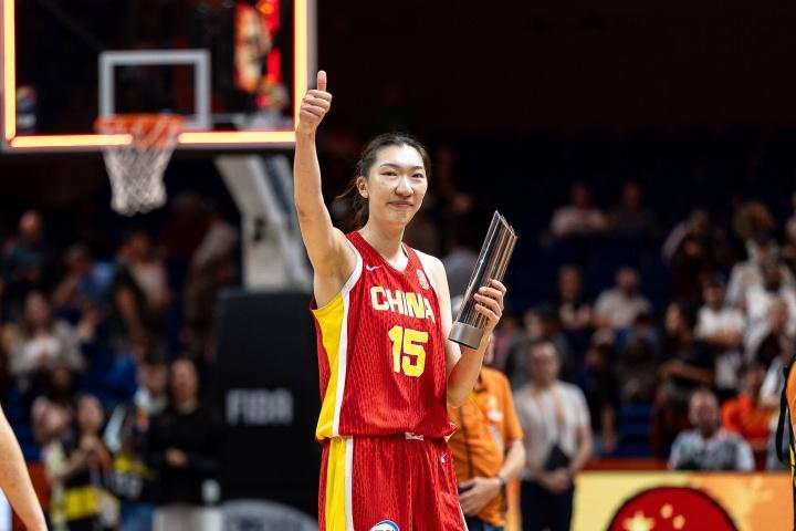 中国女篮止步八强，韩旭做自我批评，又是为什么？
中国女篮世界杯1/4决赛以61比