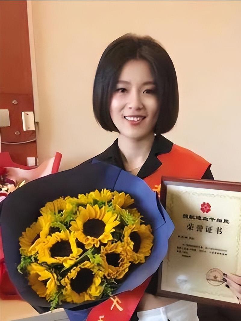 2017年，浙江女孩无偿捐骨髓救白血病男孩，男孩康复后道：“我身体里流着你的血，