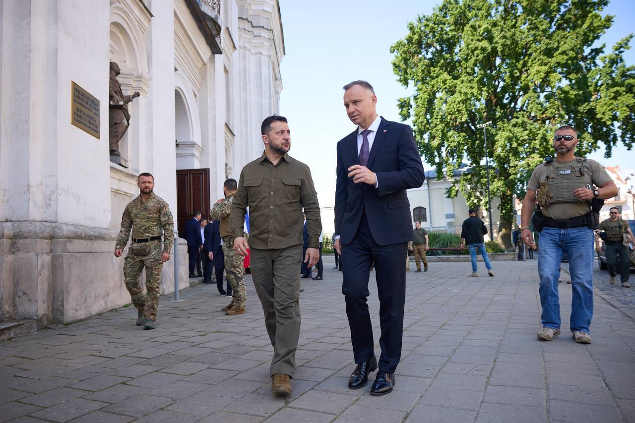 🇺🇦 🇵🇱 乌克兰总统和波兰总统意外抵达卢茨克泽伦斯基总统：