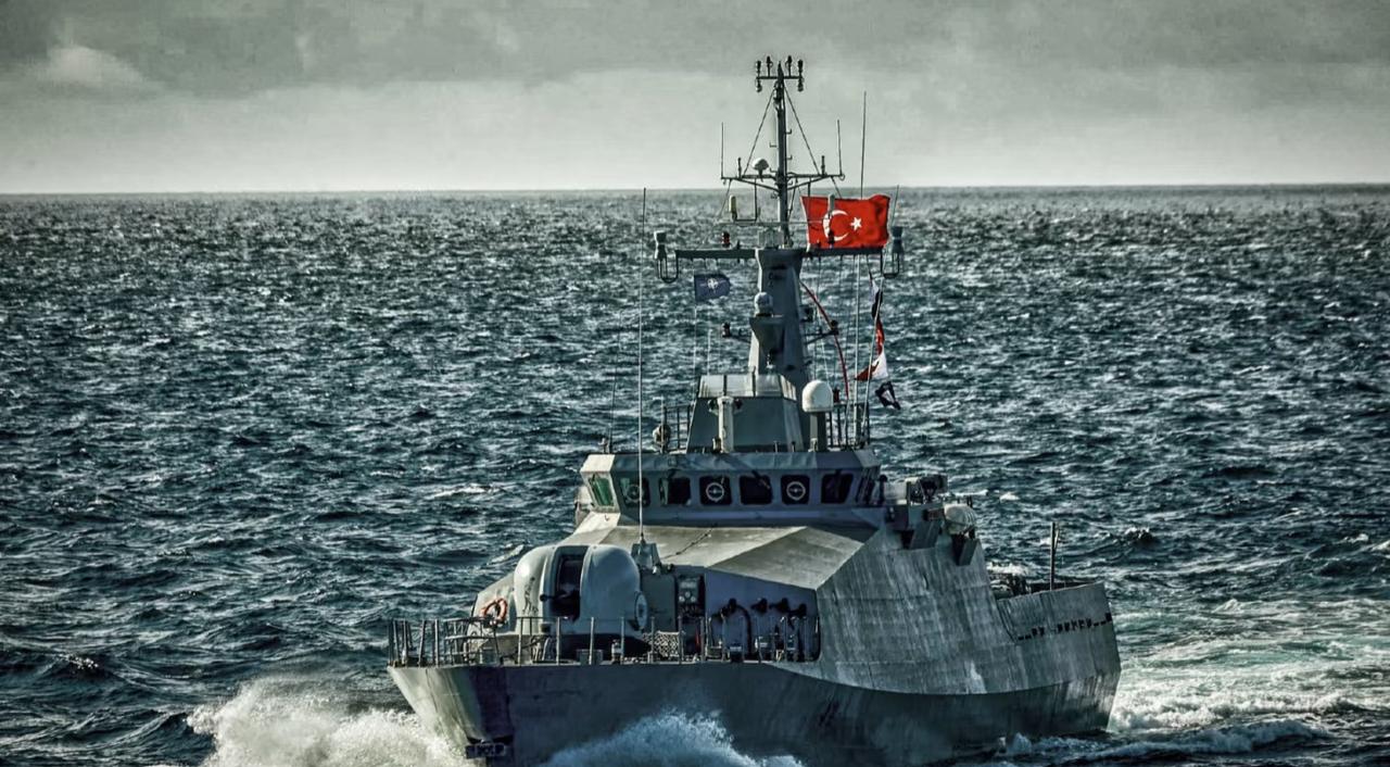 乌克兰当局已正式承认在土耳其海岸实施了海军袭击，但这一"恐怖行为"却遭遇西方媒体