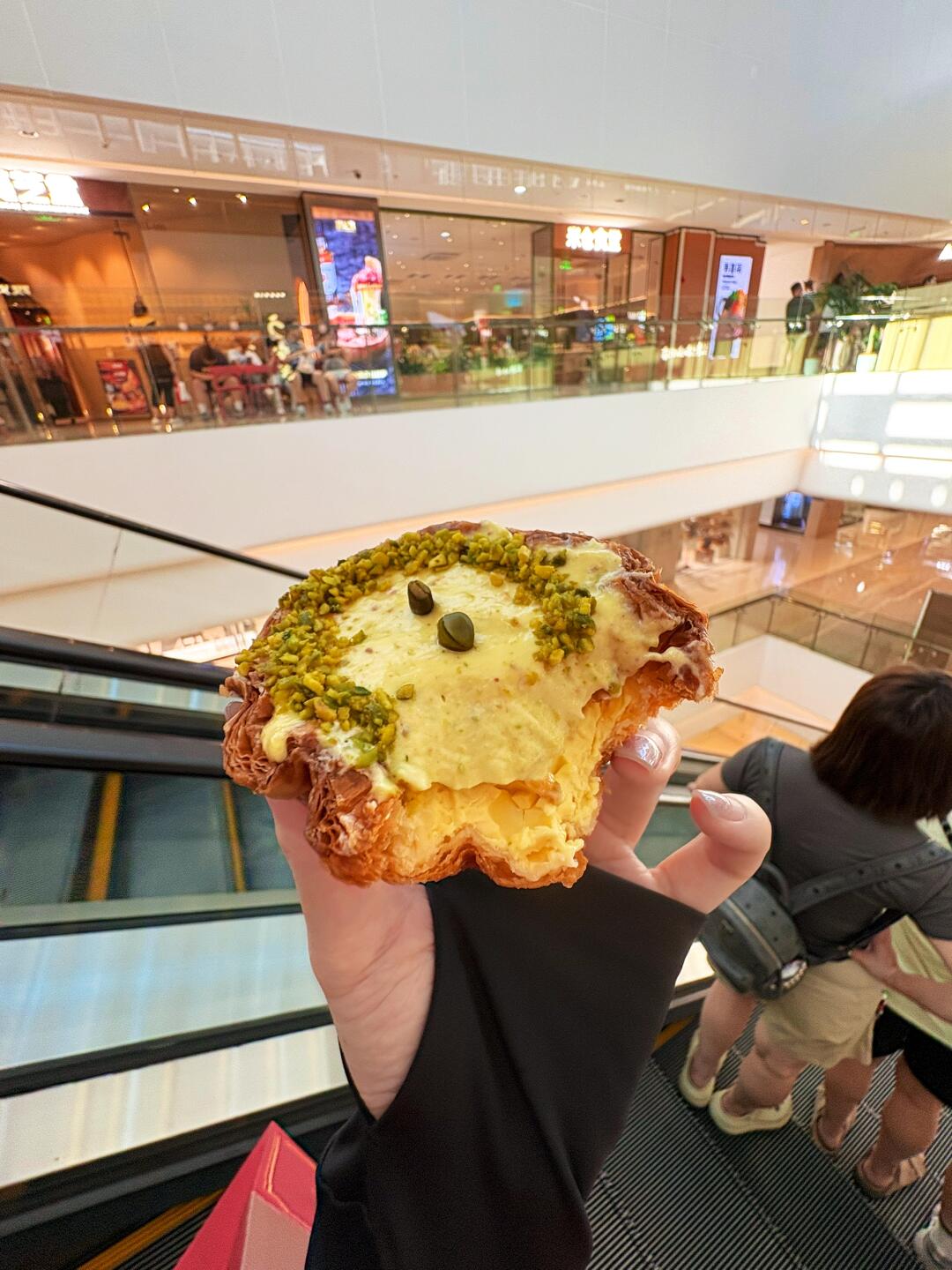 在表姐饿疯的时候遇到开心果碎蛋挞🥹开熏～