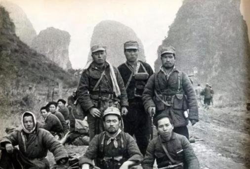 彭德怀为左权复仇蛰伏足足七个月！三十死士除夕夜于虎穴绝命封喉，这场没响一枪的绞杀