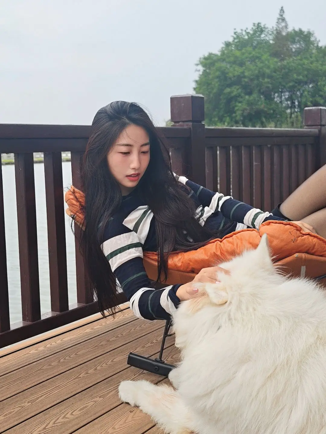 撸狗摸鱼放松的一天~