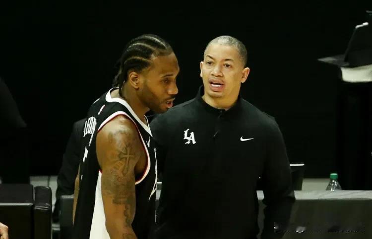 NBA赛场之小卡的复出，快船输球，但是这样的代价是必要的！
  G2小卡迎来复出