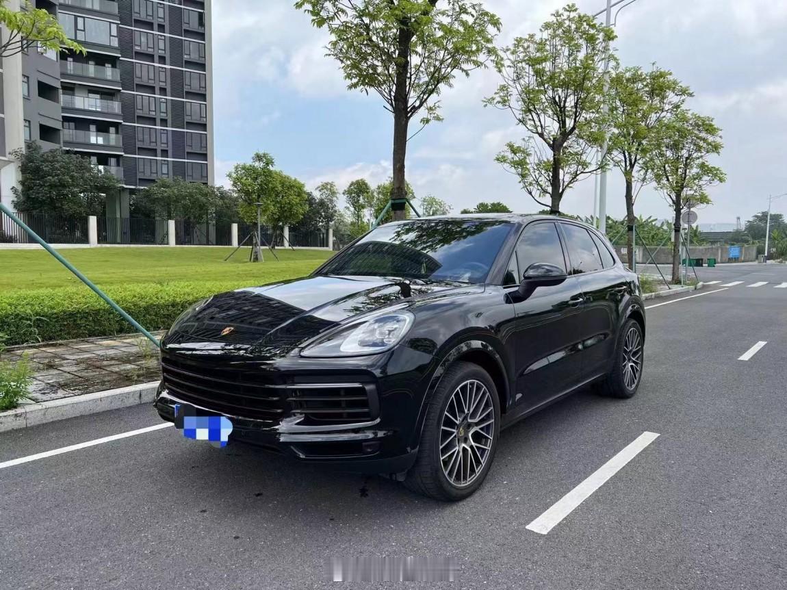 保时捷 Cayenne2023年06月上牌，目前仪表里程38000公里车辆无过户