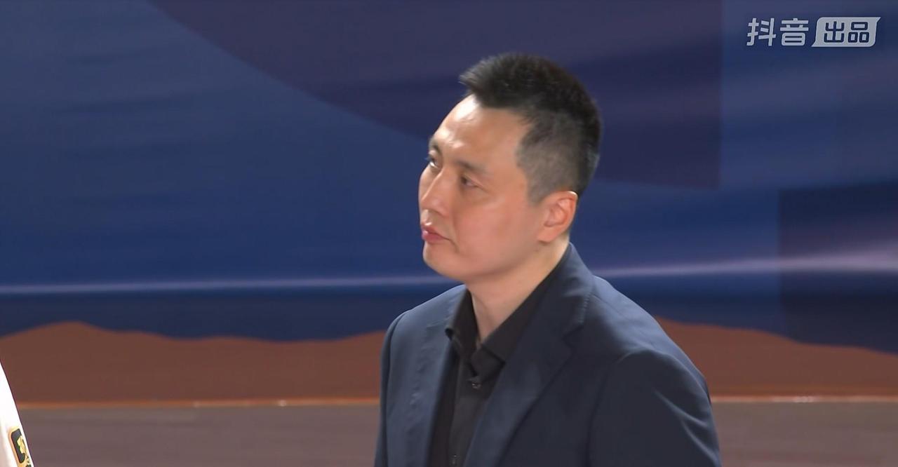 上海久事男篮在缺少洛夫顿和怀特塞德两名外援的情况下，主场以114:80大胜辽宁本